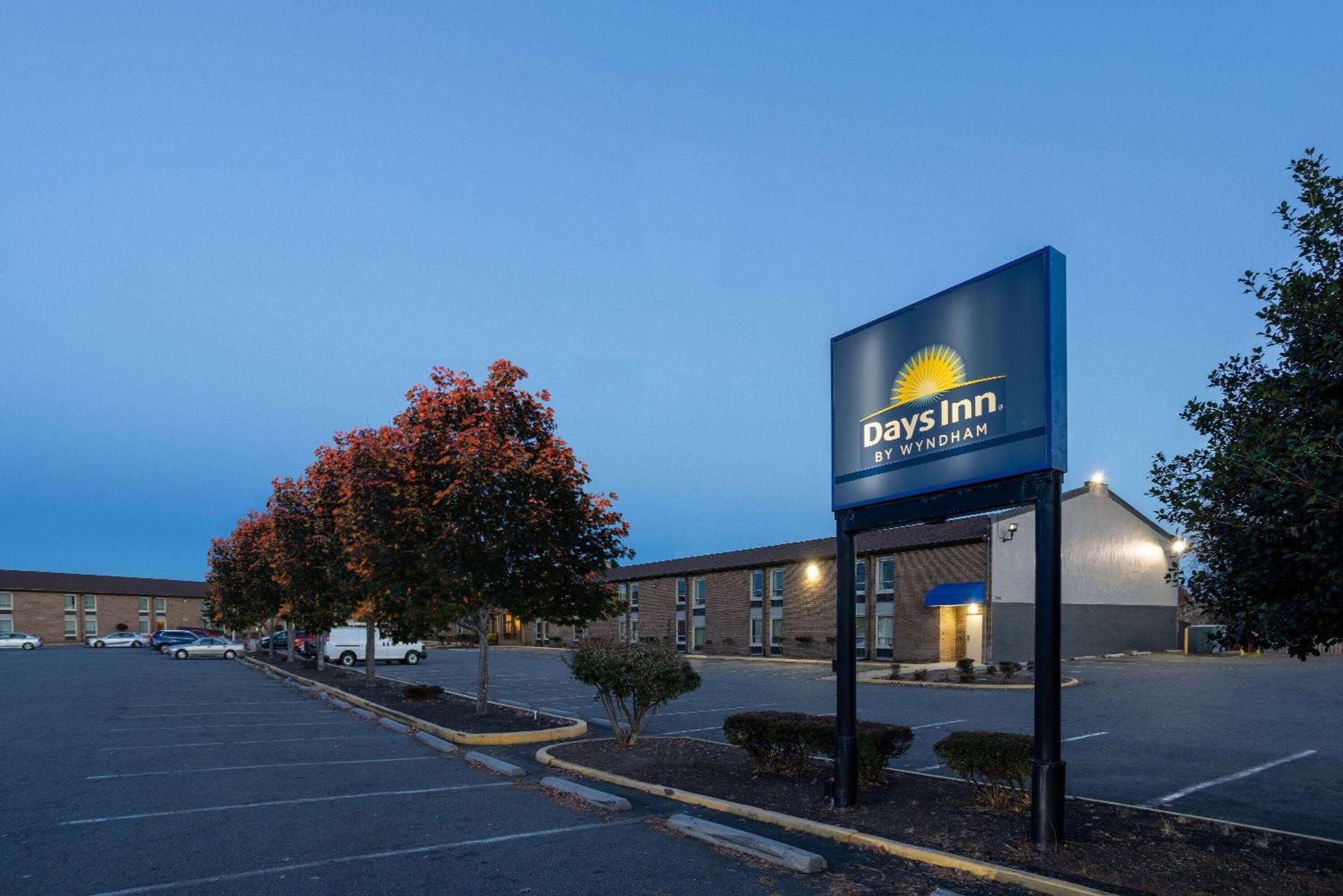 Days Inn By Wyndham Manassas Battlefield Exterior photo